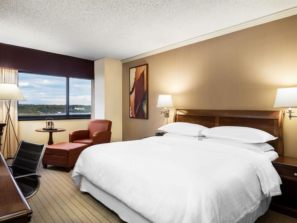 Sheraton Edison Exterior foto
